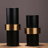 jarrón negro de diseño