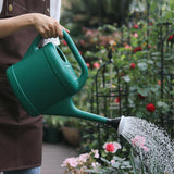 Regadera de plástico parisina.