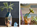 jarrón de cristal azul