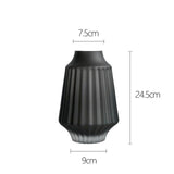 Vase en verre dépoli