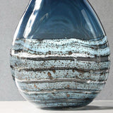 Vase en verre soufflé bleu