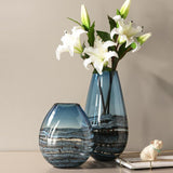 Vase en verre soufflé bleu